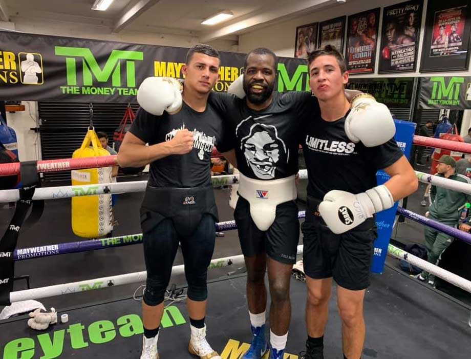 Sparring session at Mayweather Boxing Club with veteran Quatavious Cash
